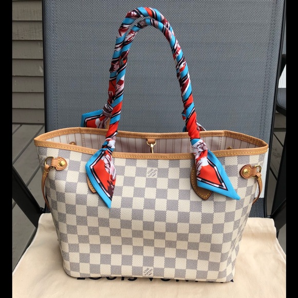 neverfull with scarf